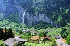 Wengen_from_above_lr